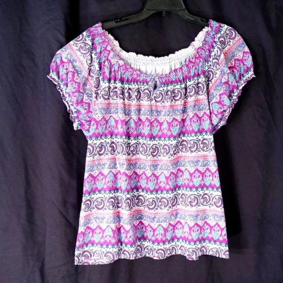 Faded Glory Tops - 3/$25 Flutter Sleeve Wide Neck Patterned Top